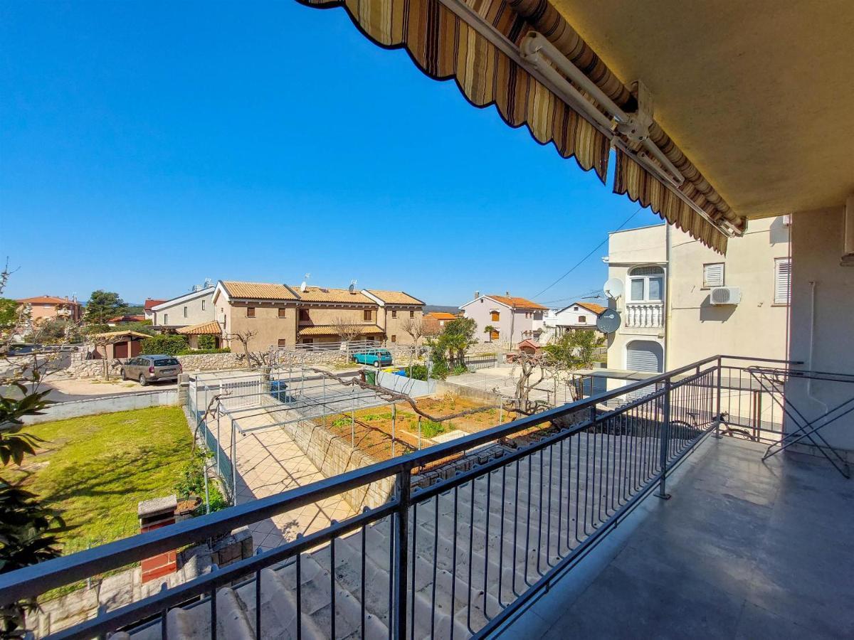 Apartments Nikola Punat Exterior photo