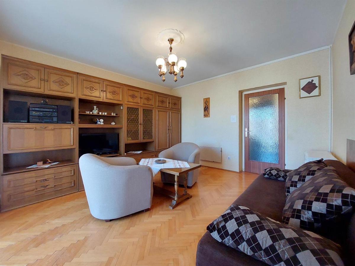 Apartments Nikola Punat Exterior photo