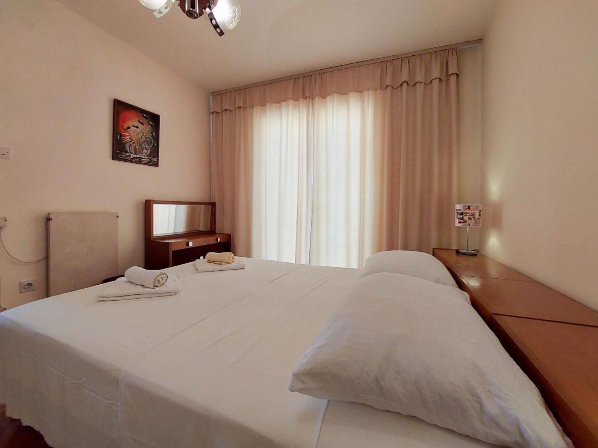Apartments Nikola Punat Exterior photo